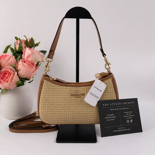 Signature Shoulder Bag VIP